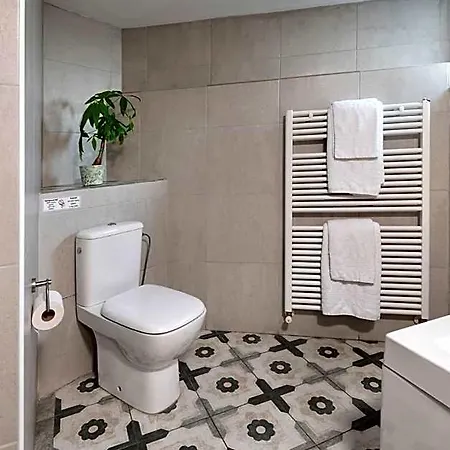 B&B Lyhnos Askas