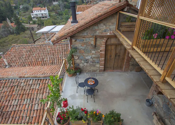 Lyhnos Bed & Breakfast Askas