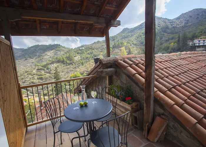 Lyhnos Bed & Breakfast Askas